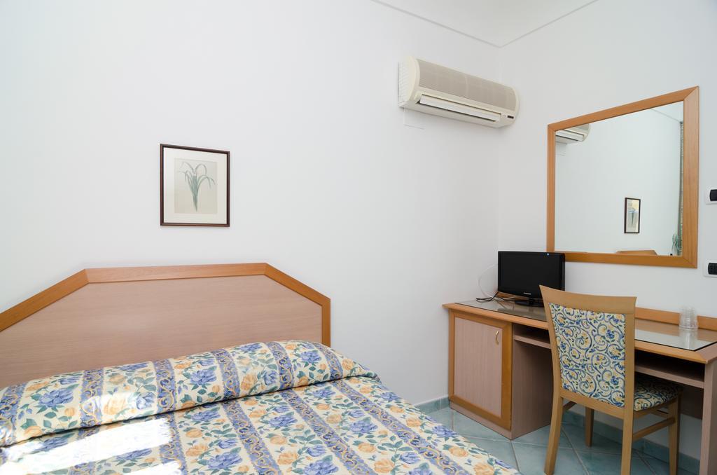 La Capannina - Hotel & Apartments Ischia Zewnętrze zdjęcie