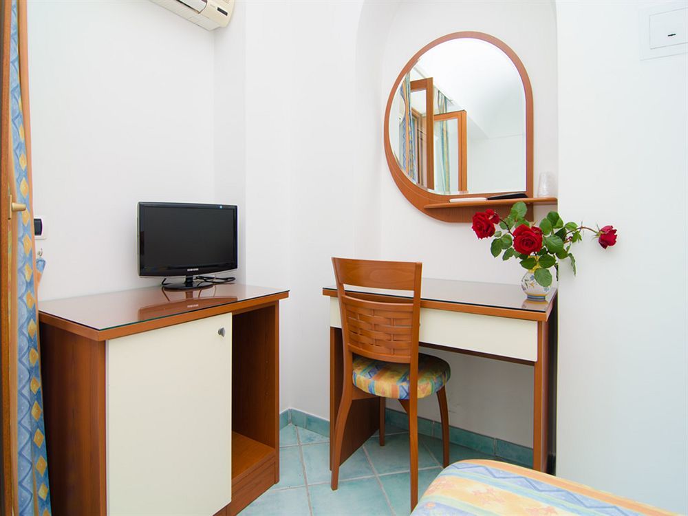 La Capannina - Hotel & Apartments Ischia Zewnętrze zdjęcie